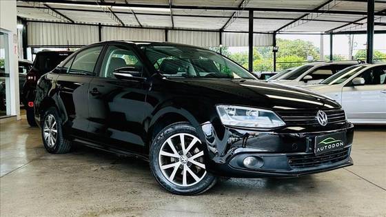 VOLKSWAGEN JETTA 2.0 COMFORTLINE FLEX 4P TIPTRONIC VOLKSWAGEN JETTA 2.0 COMFORTLINE FLEX 4P TIPTRONIC
